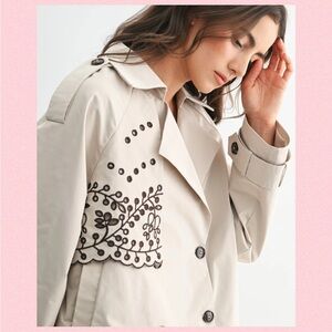 💖Embroidered Cropped Trench Coat💖
